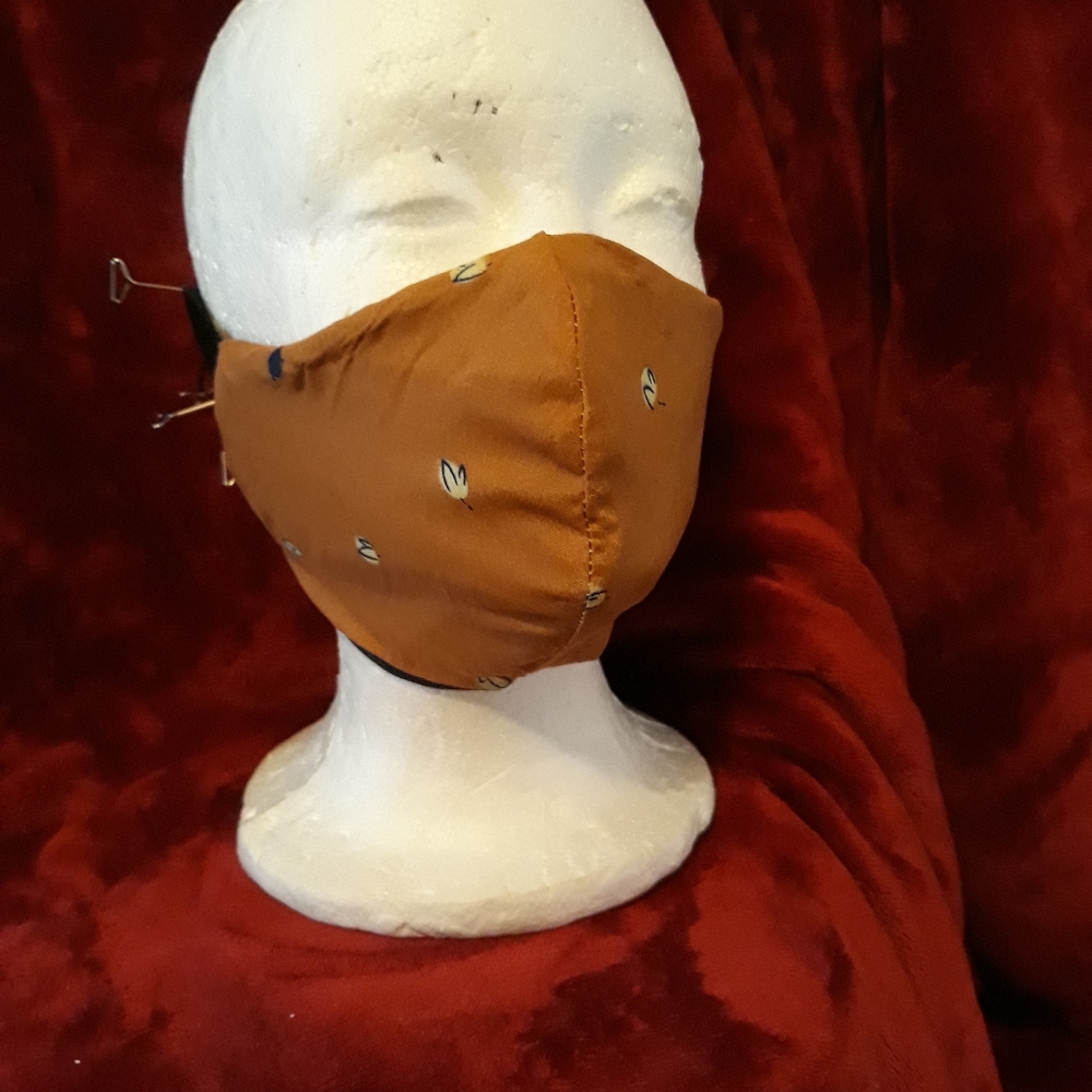 Reversible masks - Picture 4 of 4